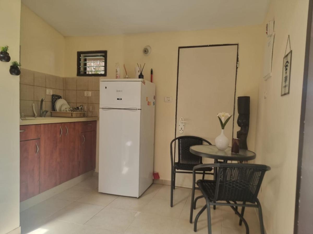 B&B Amit 18 Minutes From The Airport - אירוח כפרי עמית 18 דקות משדה תעופה Petach Tikva Extérieur photo