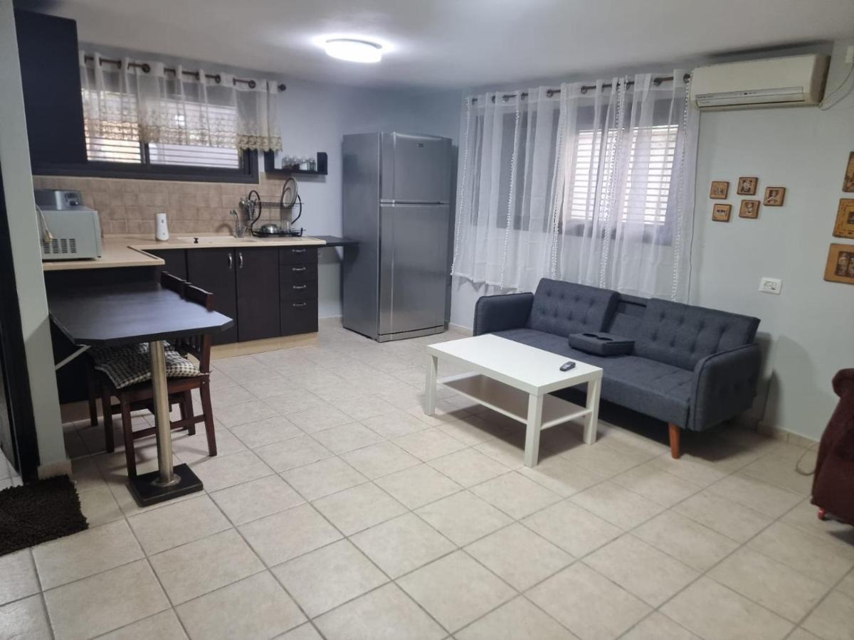 B&B Amit 18 Minutes From The Airport - אירוח כפרי עמית 18 דקות משדה תעופה Petach Tikva Extérieur photo